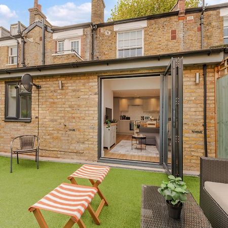 Three-Bedroom Bliss In London Town エクステリア 写真