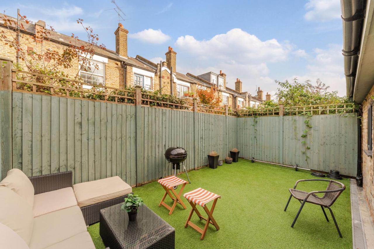 Three-Bedroom Bliss In London Town エクステリア 写真