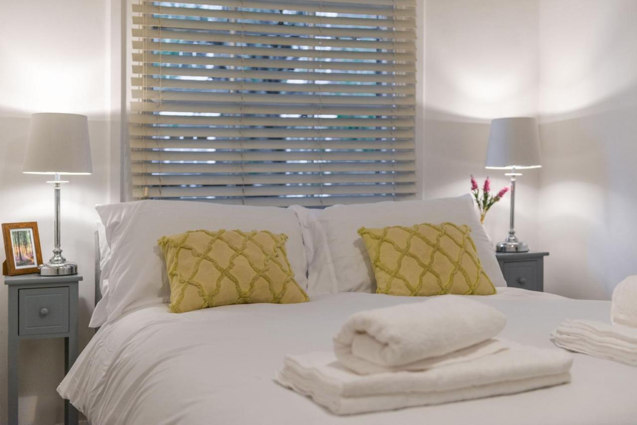 Three-Bedroom Bliss In London Town エクステリア 写真