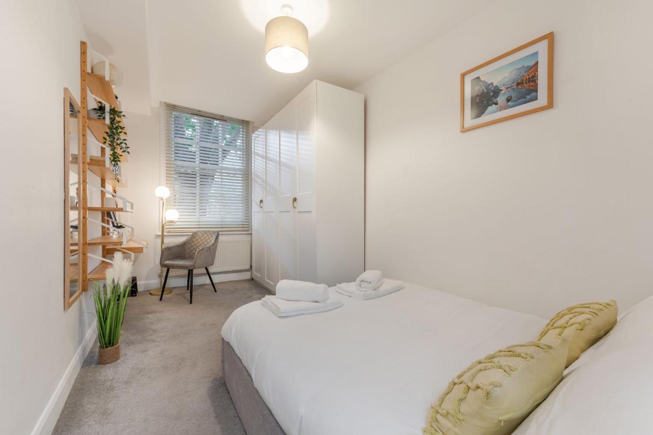 Three-Bedroom Bliss In London Town エクステリア 写真