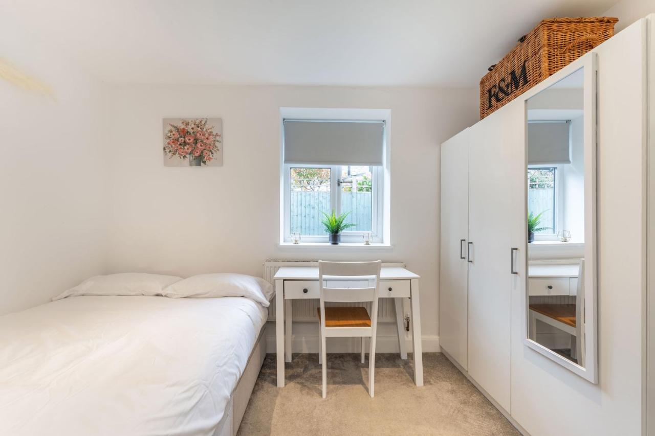 Three-Bedroom Bliss In London Town エクステリア 写真